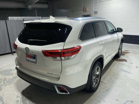 Used 2018 Toyota Highlander Limited Platinum AWD/4WD image 26