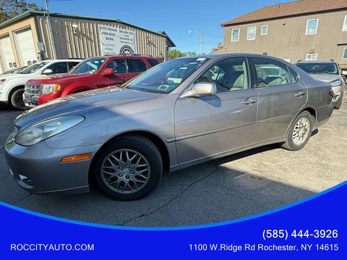 Used 2004 Lexus ES 330 FWD image 1