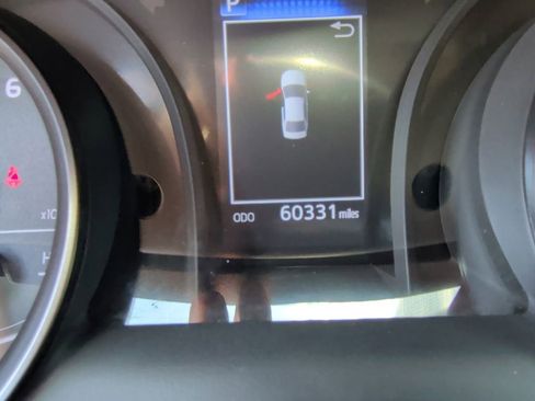 Used 2021 Toyota Camry SE FWD image 15