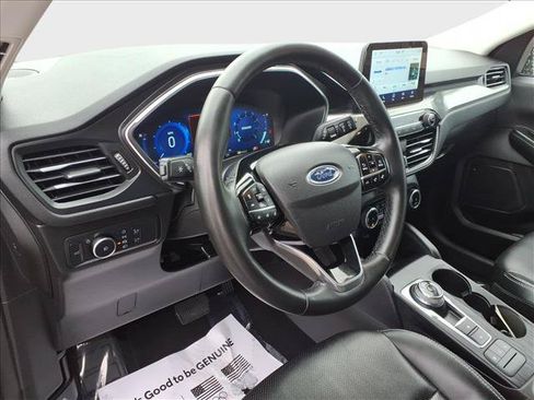 Used 2022 Ford Escape Titanium AWD/4WD image 19