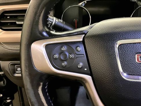 Used 2019 GMC Acadia Denali AWD/4WD image 11