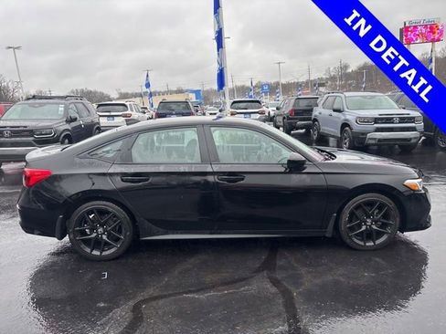 Used 2023 Honda Civic Sport image 11