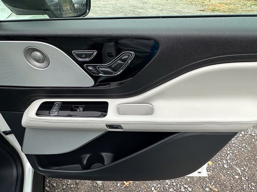 New 2027 Lincoln Aviator Reserve AWD/4WD image 24