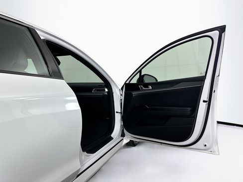 Used 2023 Kia K5 GT-Line image 33