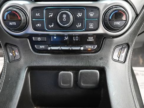 Used 2017 Chevrolet Suburban LT AWD/4WD image 17