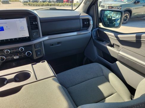 Used 2025 Ford F150 XLT w/ Equipment Group 301A Standard image 21