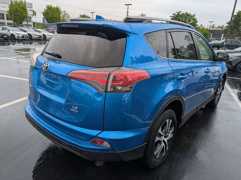 Used 2018 Toyota RAV4 LE w/ All Weather Liner Package AWD/4WD image 7
