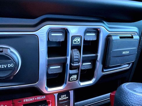 Used 2021 Jeep Wrangler Unlimited Rubicon w/ Cold Weather Group image 29