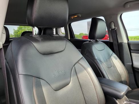 Used 2022 Jeep Compass Latitude AWD/4WD image 31