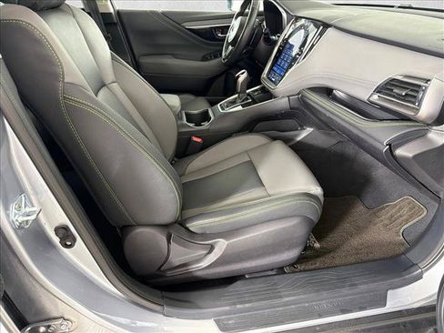 Used 2025 Subaru Outback Onyx Edition AWD/4WD image 14