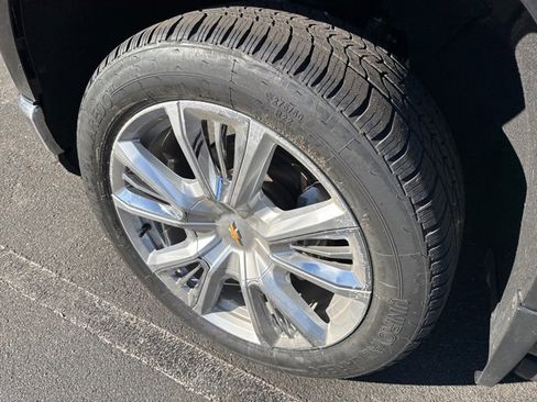 Certified 2022 Chevrolet Silverado 1500 LTZ w/ LTZ Premium Package image 12