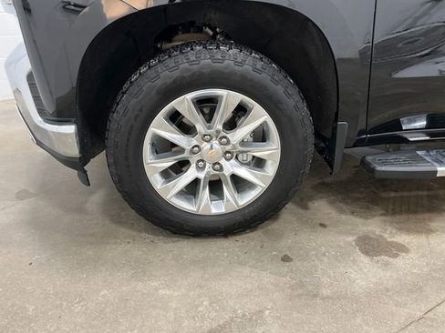 Used 2021 Chevrolet Silverado 1500 LTZ w/ LTZ Premium Package image 19