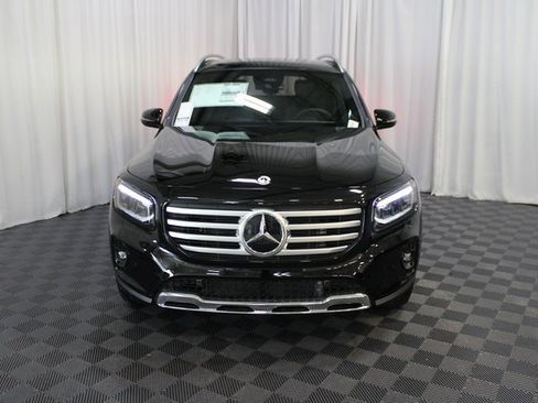 New 2025 Mercedes-Benz GLB 250 4MATIC image 2