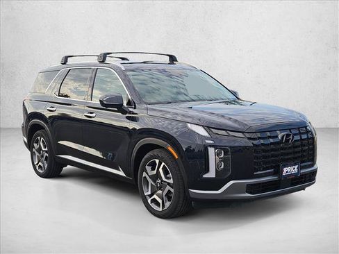 Used 2024 Hyundai Palisade Limited FWD image 3