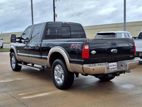 Used 2014 Ford F250 King Ranch w/ King Ranch w/Chrome Package image 2