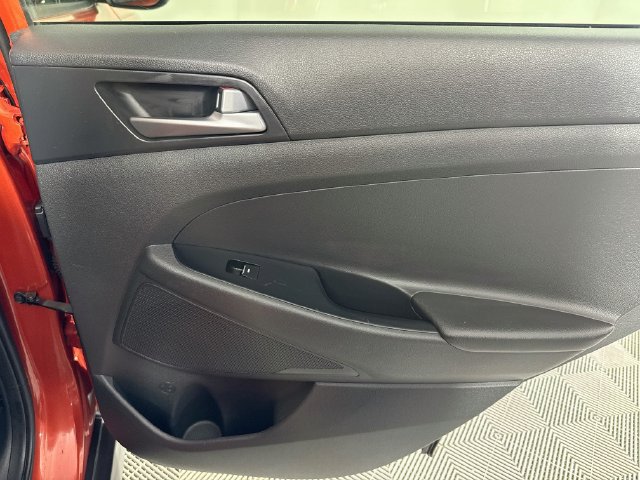 Used 2016 Hyundai Tucson Limited FWD image 25
