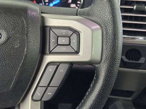 Used 2016 Ford F150 Lariat RWD image 31