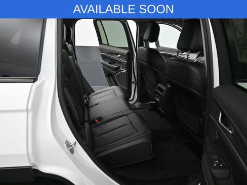 Used 2022 Jeep Grand Cherokee Limited AWD/4WD image 34