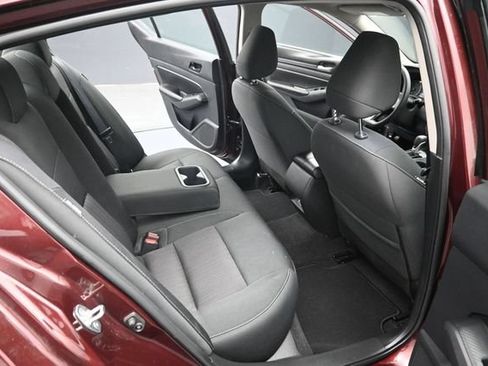 Used 2025 Nissan Altima 2.5 SV FWD image 20