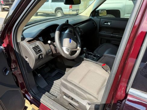 Used 2019 Ford Flex SEL AWD/4WD image 7