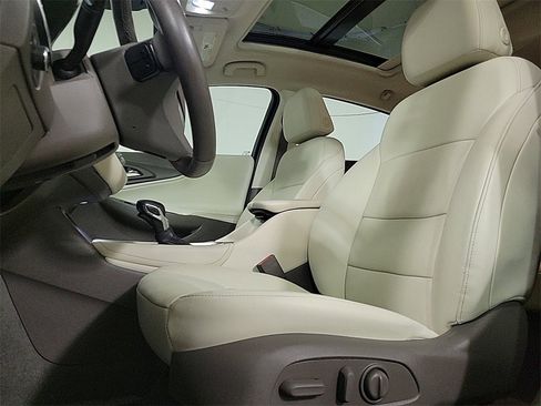 Used 2024 Chevrolet Malibu LT image 10