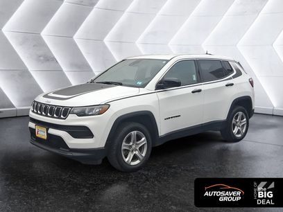 Used 2023 Jeep Compass Sport w/ Mopar Graphics Package