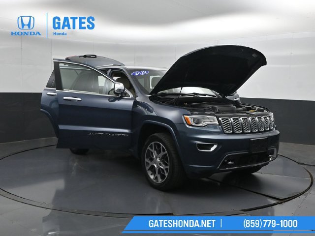 Used 2019 Jeep Grand Cherokee Overland AWD/4WD image 60