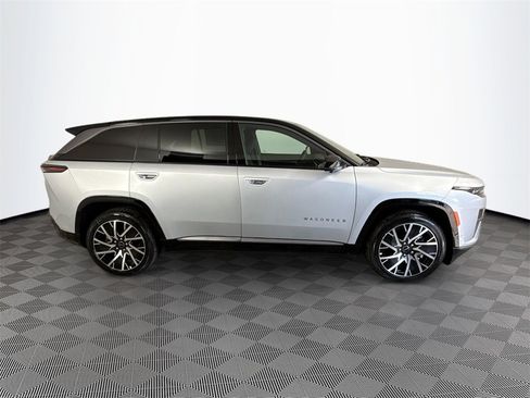 Used 2025 Jeep Wagoneer S Limited image 9