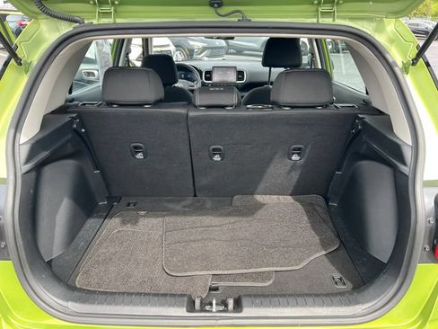 Used 2024 Hyundai Venue SEL FWD image 26