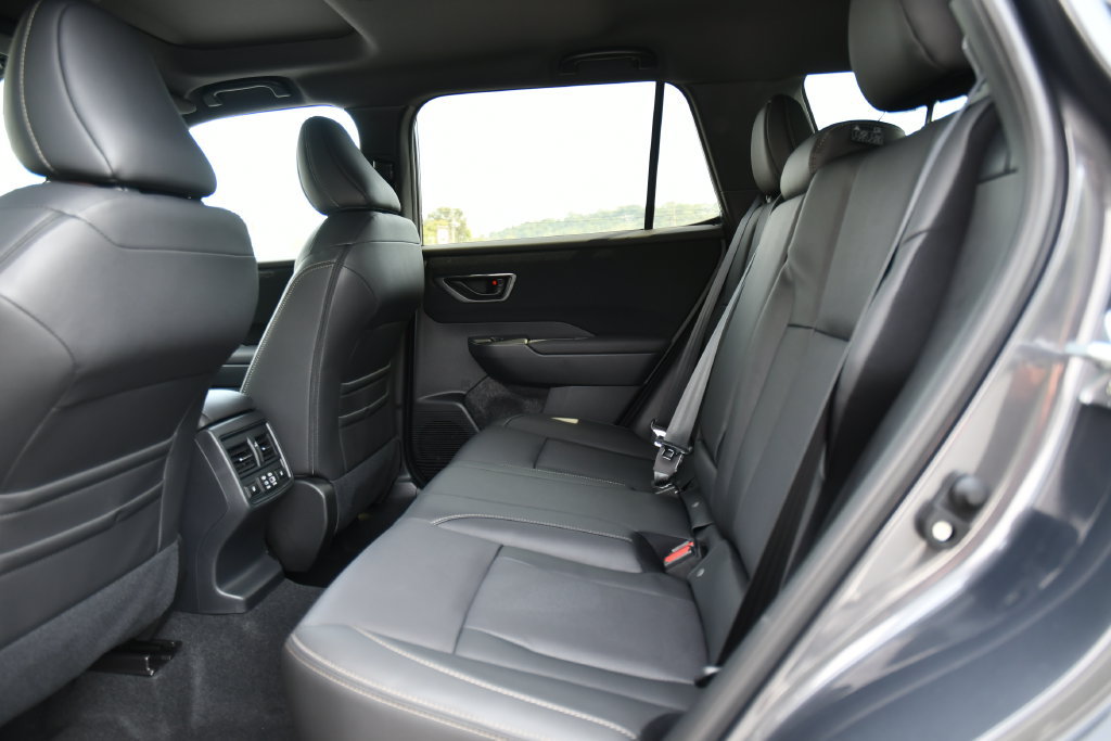 New 2026 Subaru Outback Limited XT AWD/4WD image 18