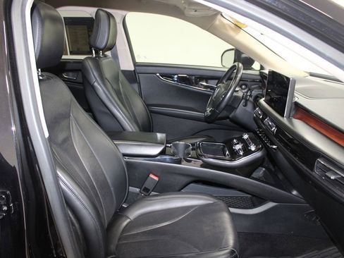 Used 2021 Lincoln Nautilus Reserve w/ Equipment Group 201A image 29