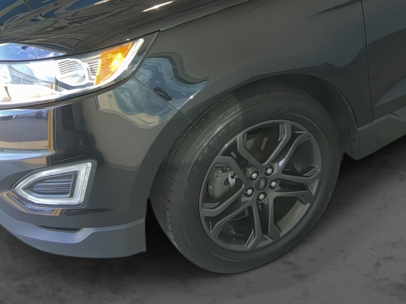 Used 2018 Ford Edge SEL w/ Equipment Group 201A FWD image 7