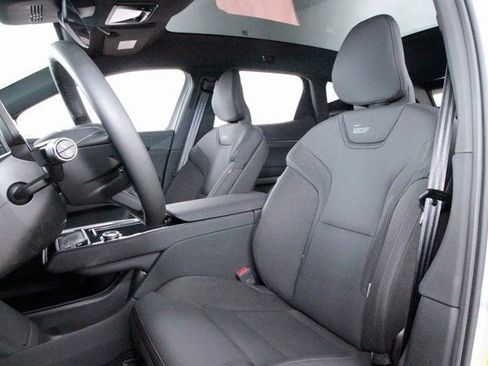 Used 2025 Polestar Polestar 3 image 18