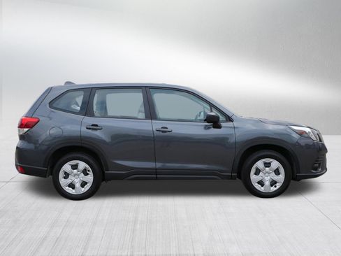 Used 2023 Subaru Forester AWD/4WD image 8