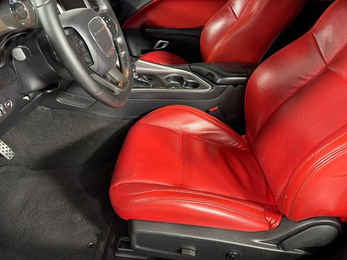 Used 2021 Dodge Challenger R/T w/ Performance Handling Group RWD image 12