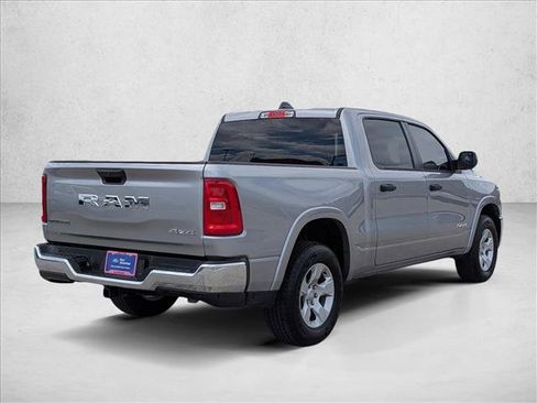 Used 2025 RAM 1500 Big Horn AWD/4WD image 5