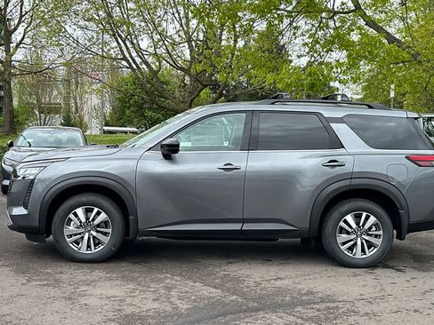 New 2026 Nissan Pathfinder SL AWD/4WD image 5