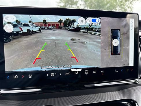 New 2026 Ford Expedition Active RWD image 7