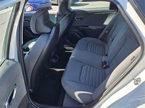 New 2025 Kia K4 EX FWD image 5