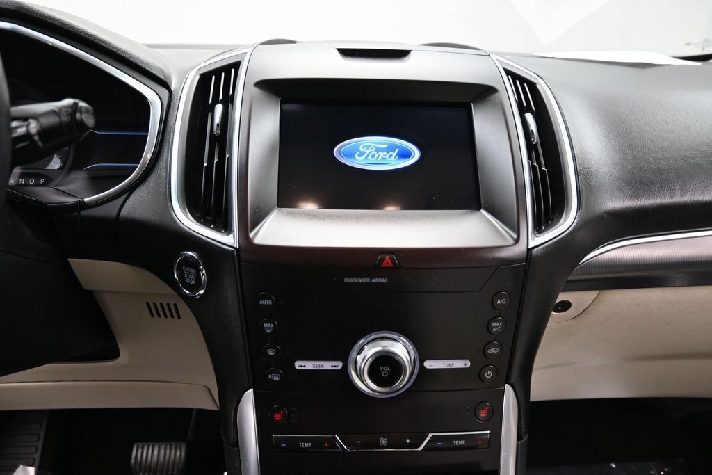 Used 2020 Ford Edge Titanium AWD/4WD image 15