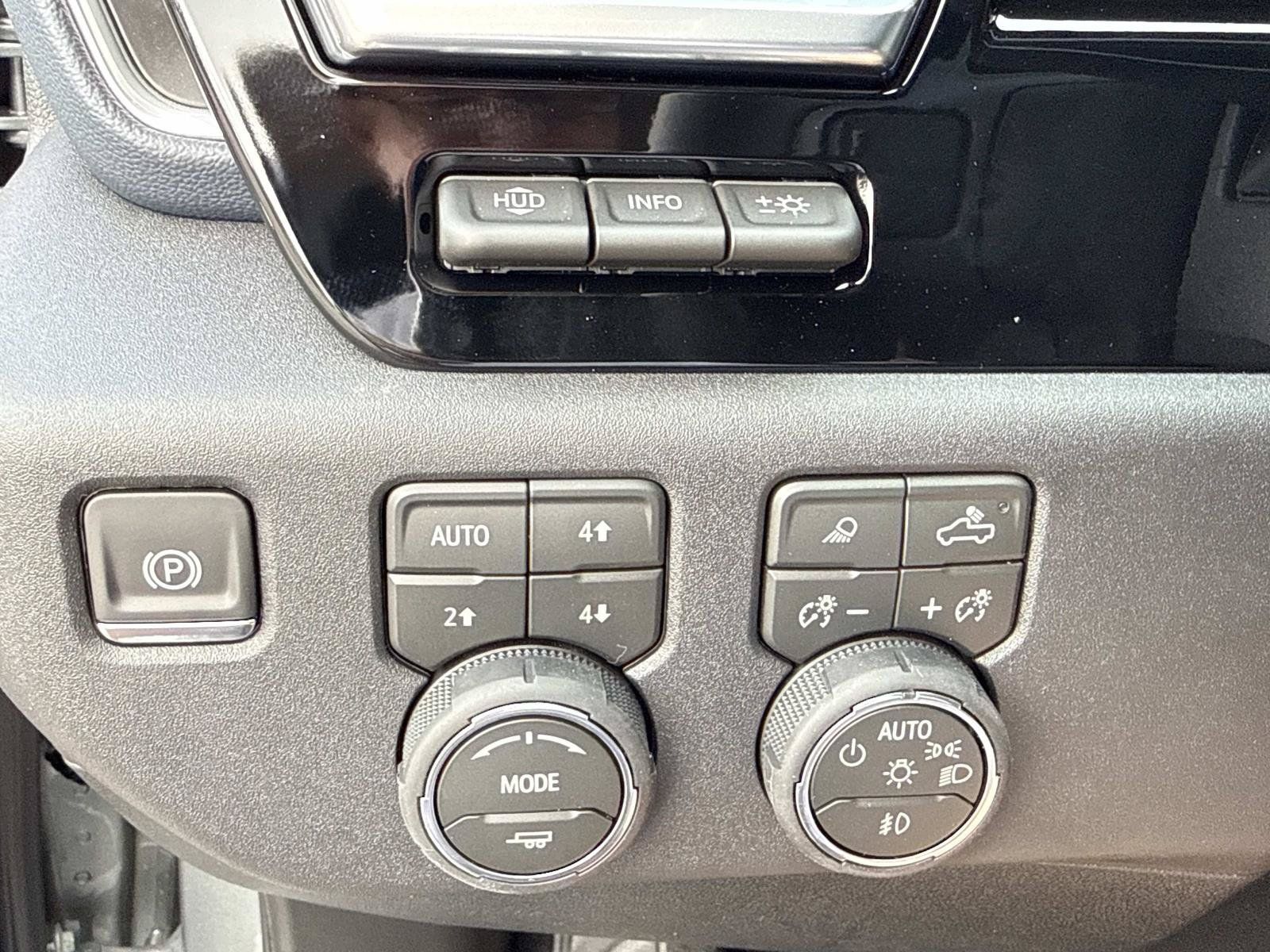 New 2026 Chevrolet Silverado 2500 High Country w/ High Country Premium Package AWD/4WD image 31