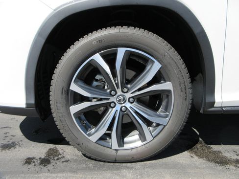 Used 2020 Lexus RX 350L Premium w/ Premium Package AWD/4WD image 18