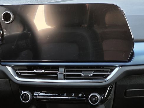 New 2026 Chevrolet Equinox EV LT w/ LPO, Blackout Package image 24