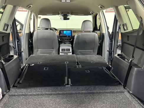 Used 2024 Volkswagen Atlas SE FWD image 20