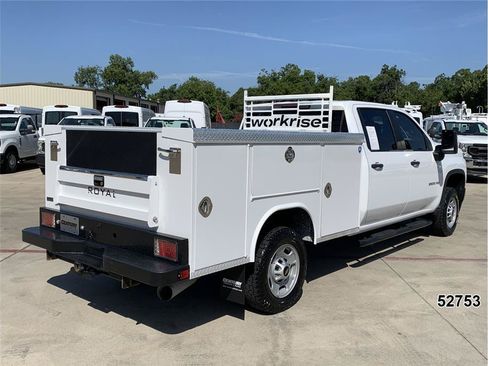 Used 2023 Chevrolet Silverado 2500 W/T w/ WT Convenience Package AWD/4WD image 2