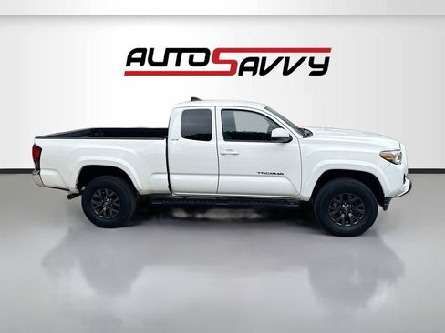 Used 2021 Toyota Tacoma SR5 RWD image 8