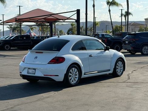 Used 2018 Volkswagen Beetle 2.0T S FWD image 5
