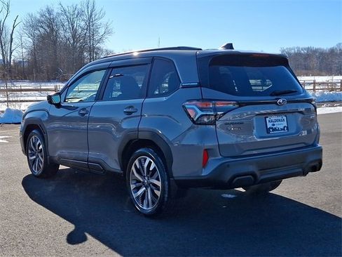 Used 2025 Subaru Forester Touring image 5