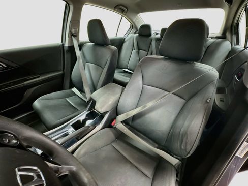 Used 2016 Honda Accord LX image 19