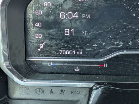 Used 2022 GMC Sierra 1500 SLT w/ SLT Convenience Package image 17